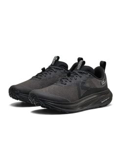 Alternative view of Women's Roam Trail Running Shoe  |  Black/Black