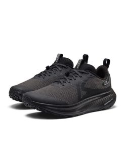 Alternative view of Men's Roam Trail Running Shoe  |  Black/Black