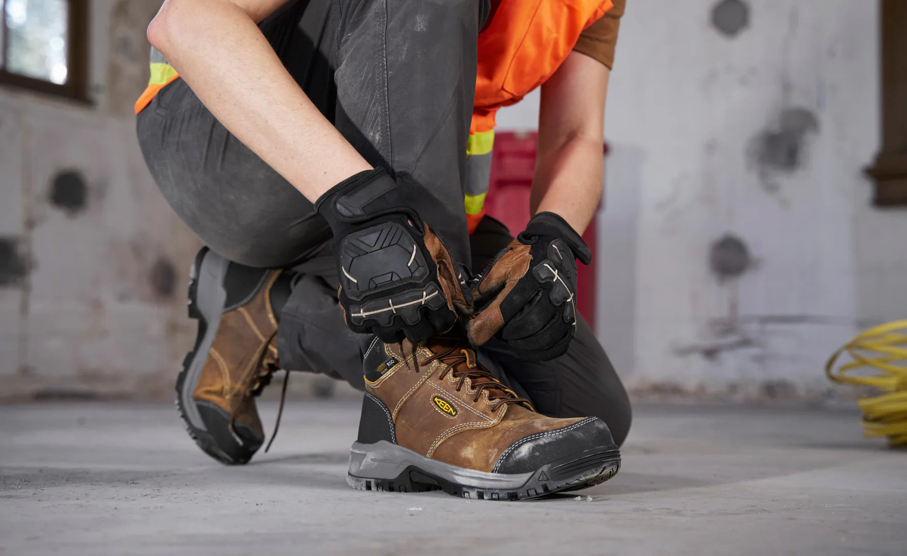 Women's Evanston 6 ESD Boot (Carbon Toe) | Bison/Black - Image 6
