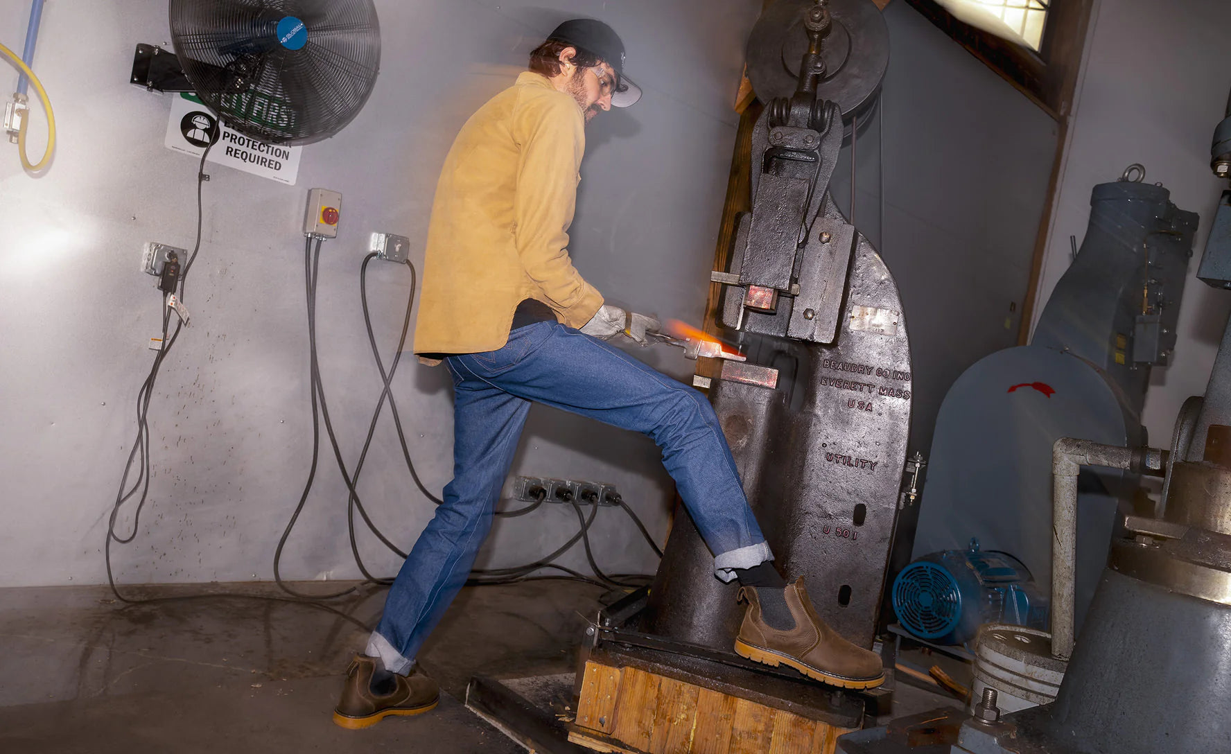 Men's San Jose Chelsea 90° Heel Boot (Aluminum Toe) | Cascade Brown/Gum - Image 7